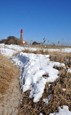 Flgger Leuchtturm im Winter