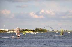 Surfer in Lemkenhafen